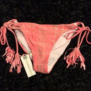 O’Neill swim bottom